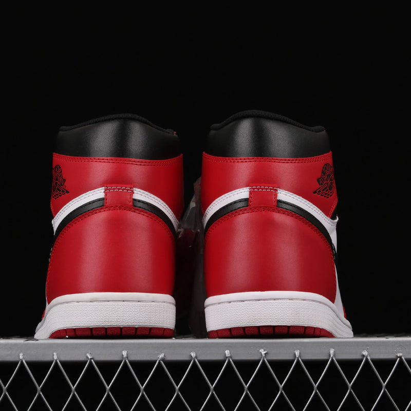 Nike Air Jordan 1 Retro High Chicago
