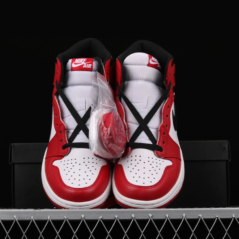 Nike Air Jordan 1 Retro High Chicago