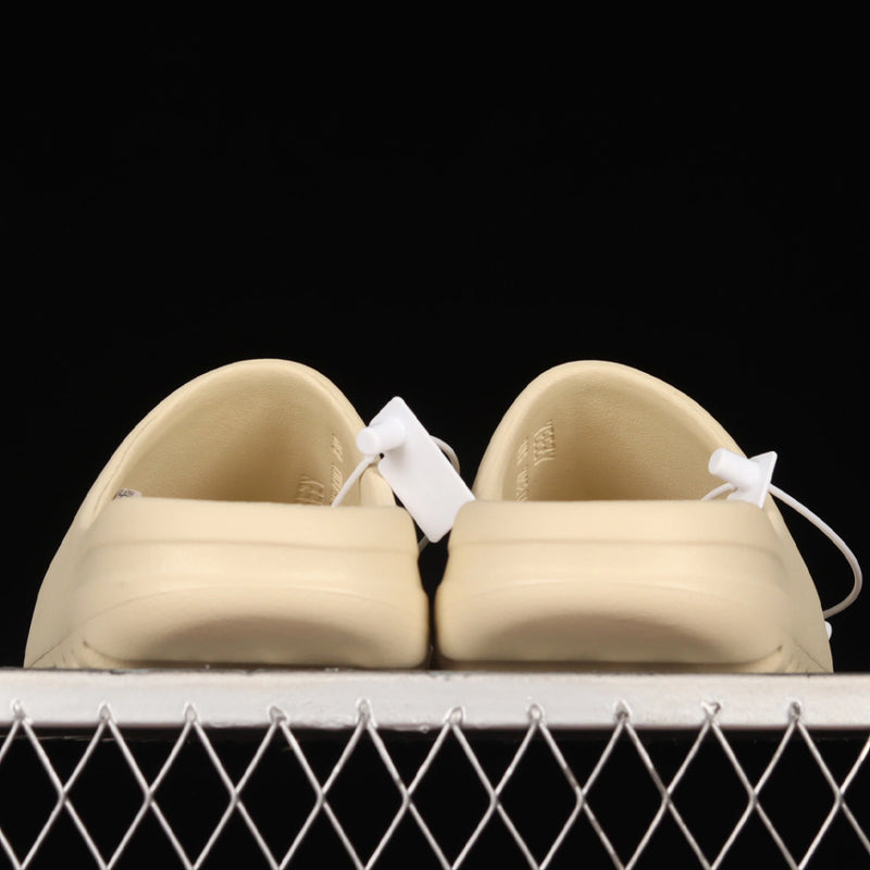 Adidas Yeezy Slide Bone